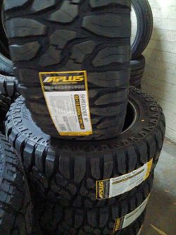 New Set of tires 33 1250 20 lt Mud Terrain