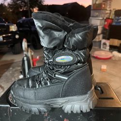 Kids Snow Boots Size 13