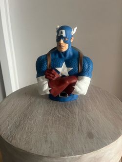 Captain America piggy bank Figure / Coin Bank