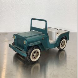 Vintage 1960’s Tonka Aquamarine Jeep