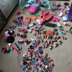 Huge lol Dolls, Camper And Car Lot