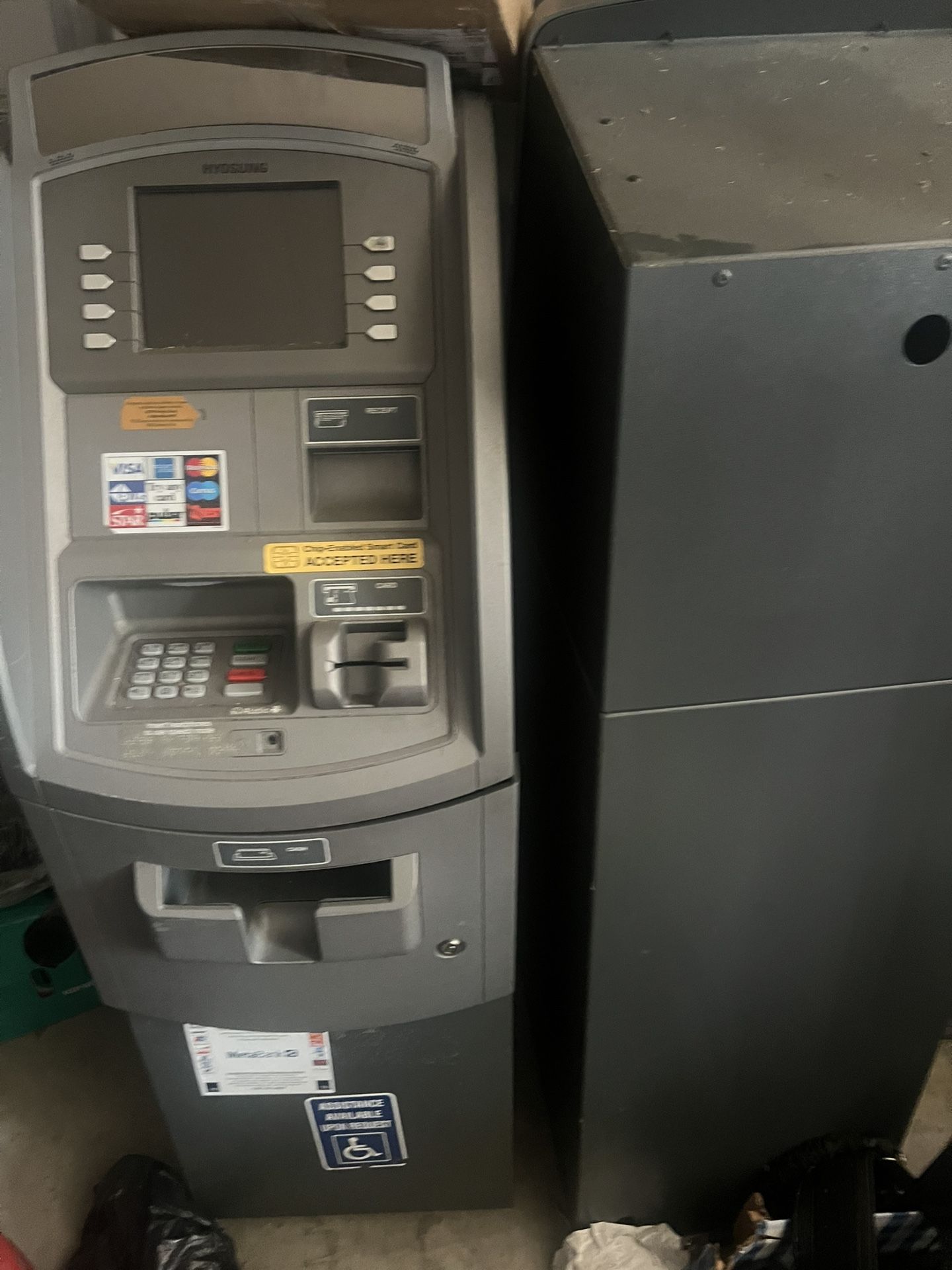 2 Hyuson 2600 SE