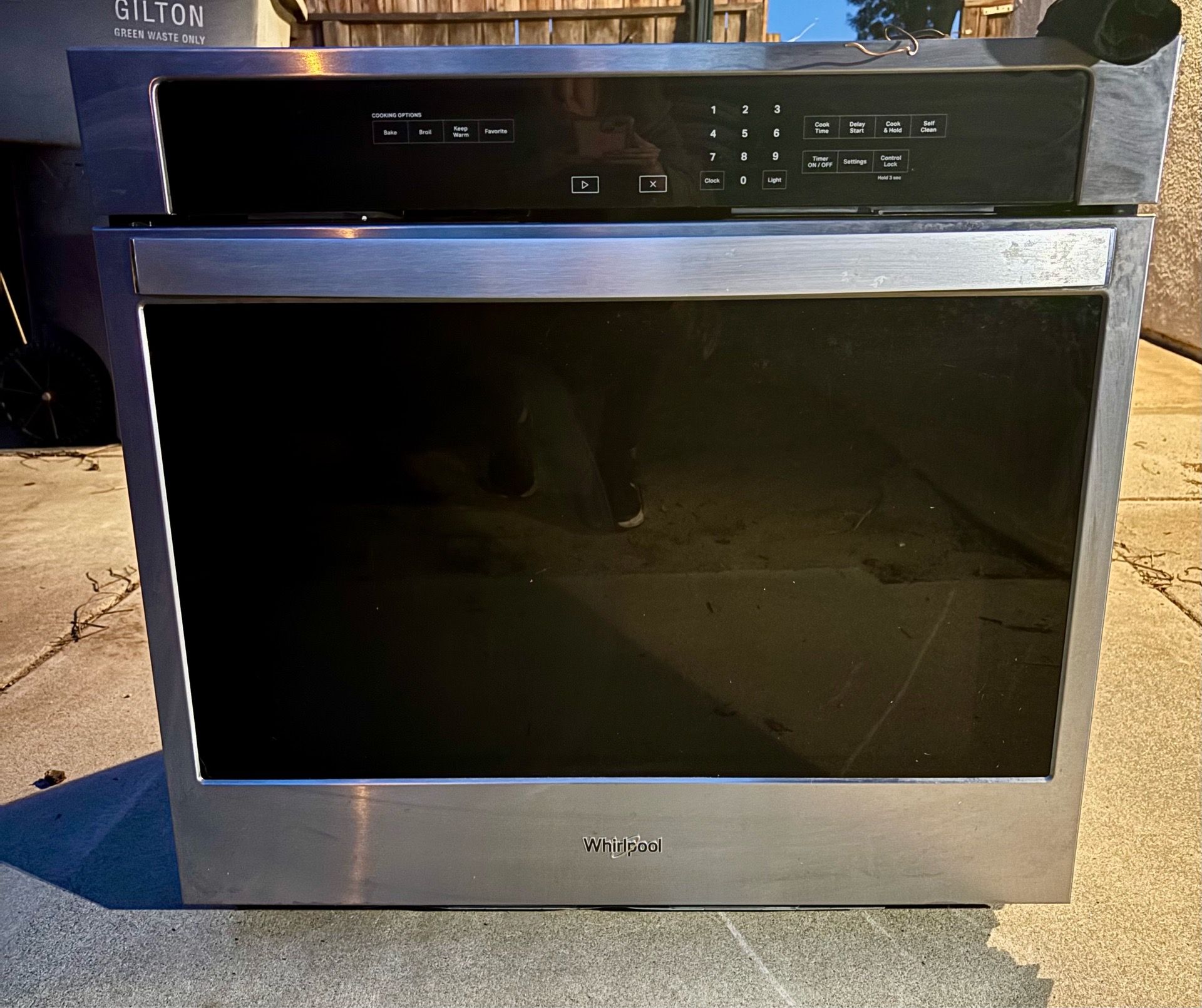 Whirlpool wall oven