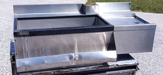 Perlick TSD36IC8 36" Stainless Underbar Bar Restaurant Ice Chest w/ 8-Circuit Cold Plate + Integrated Utility Sink & Drainboard Bar Station