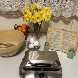 Vintage Cuisinart Waffle Iron