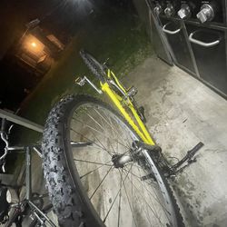 Yellow Mountain Bike 26 Inch 