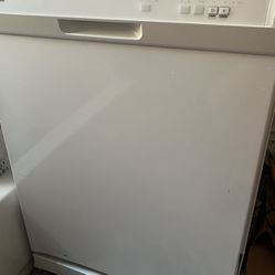 Portable Dishwasher (whirlpool) White 