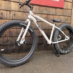 Mongoose Big Tire. 150$