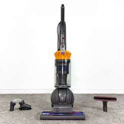 Dyson Ball Multifloor Vacuum Cleaner w/ attachments - Aspiradora