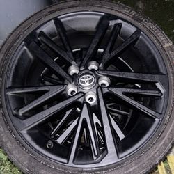 2025 Toyota Camry Wheels