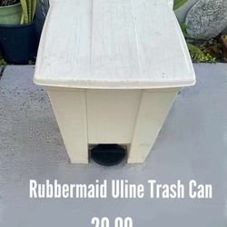 13 Gal. Rubbermaid Uline Trash Can