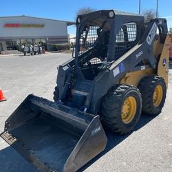 John Deere 318G **LOW HOURS**