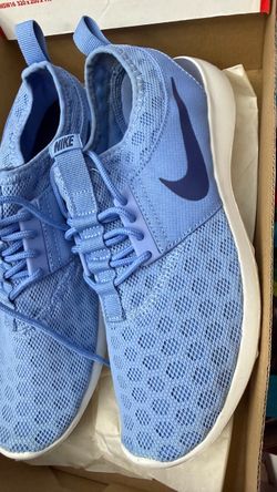 New women’s Nike Juvenate size 8.5