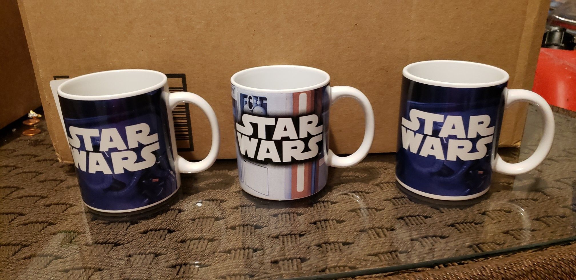 Star wars invaders collection of 3 coffee mugs and eight 16 oz glass