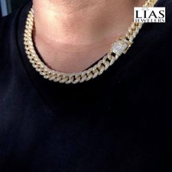 New 18k Yellow Gold Cuban Link Chain 