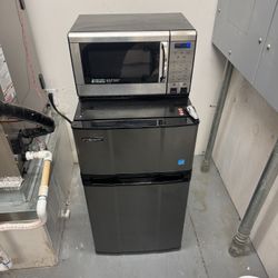 Mini Fridge & Microwave 