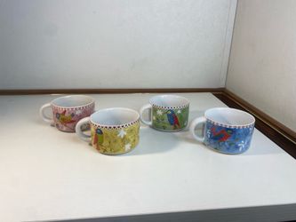 Set of 4 Colorful Bird Stoneware Mugs - Pink, Green, Yellow, Blue