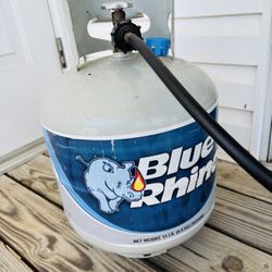 15 Lbs Propane gas tank with hose adapter