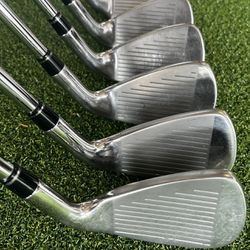 Wilson/ Taylormade Left handed Golf clubs 