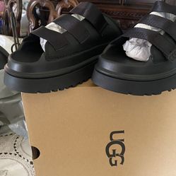Ugg Platform Sandals  Size 8