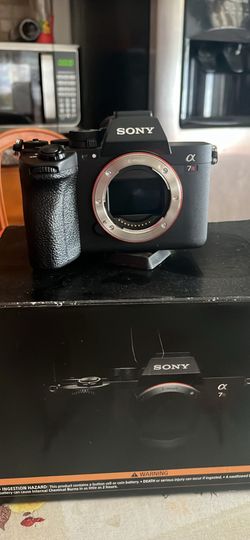 Sony A7RV 8K CAM