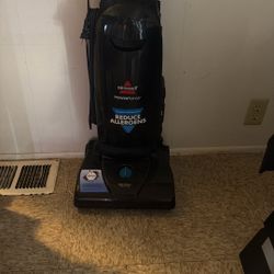 Bissell Powerforce Bagged 