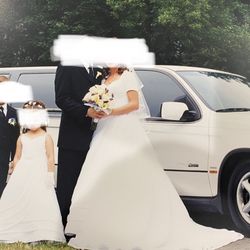 Wedding Dress And Flower Girl Matching dresses