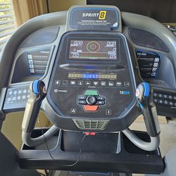 Horizon 7.8 AT Sprint 8 Treadmill