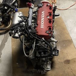 D16y8 Turbo Swap, include motor,5 speed trany,axles,intercooler pipes! Motor have rods and vitara pistons! Is in good condition! I can trade for B ser