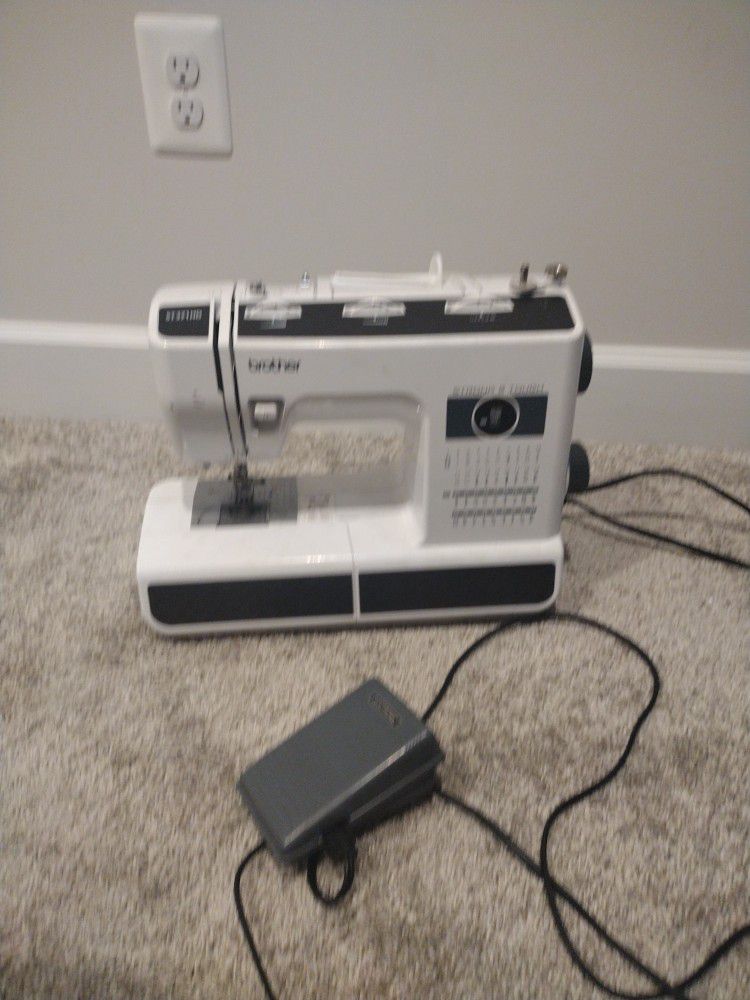 Brother STRONG &TOUGH SEWING MACHINE 