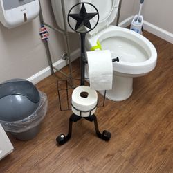 Wrought Antique Iron Western Toilet Paper Holder And Magazine Rack Stand