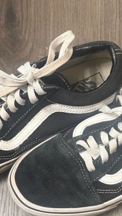 Vans Old Skool Black White Sneaker Left