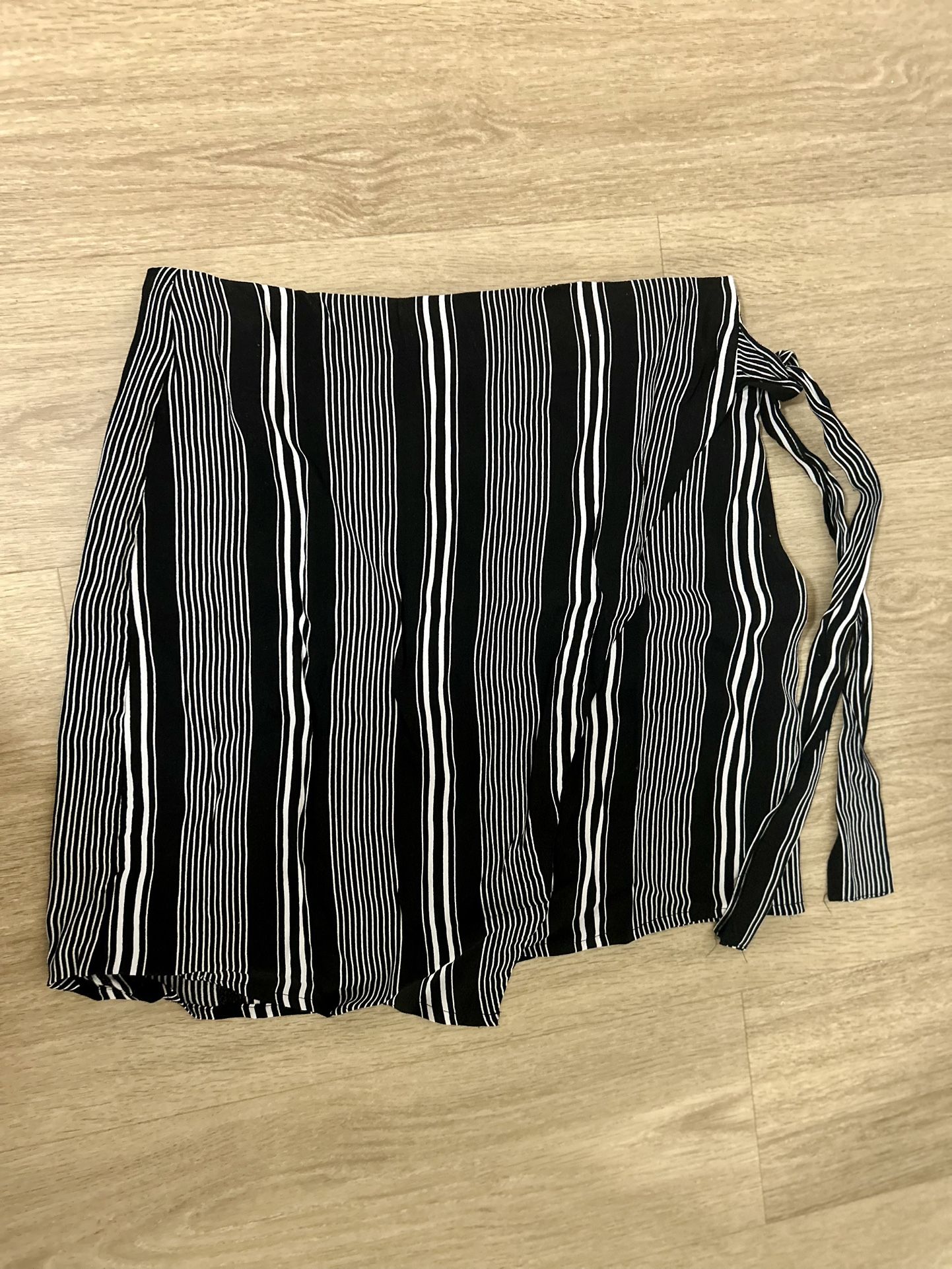 H Line Wrap Skirt In Stripes
