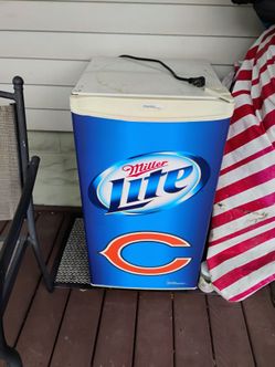 Mini fridge