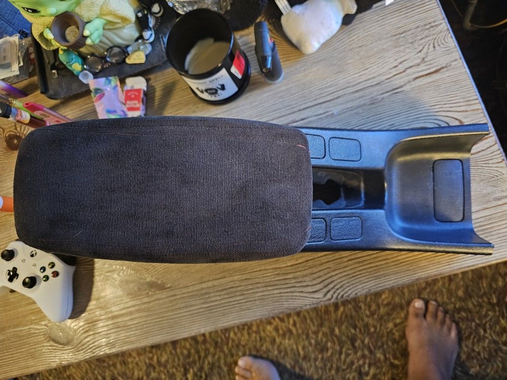 Acura Integra GSR Arm rest with center console. 