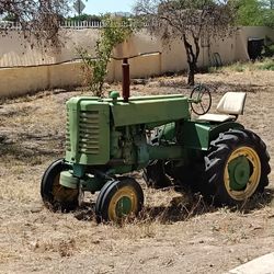 John Deere Model M