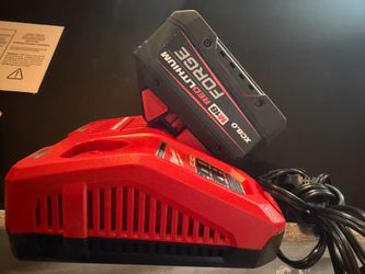 Milwaukee REDLITHIUM FORGE XC8.0 M18 Forge