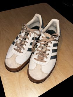 Women’s size 9 Adidas Gazelle trainers in white and green #adidasgazelle