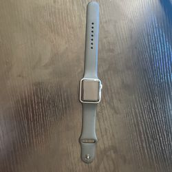 Silver Apple Watch 38mm