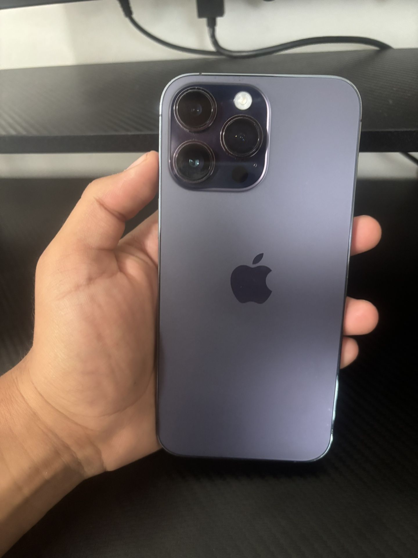 iPhone 14 Pro Max - Unlocked - 128GB