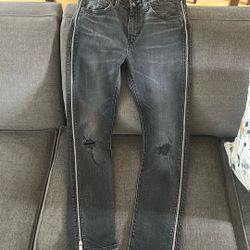 Brand new Ladies Levi Black Jeans 32 x 32