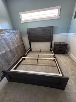 (2) lamps, (2) night stands and bedroom frame