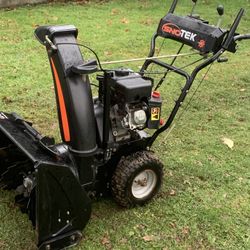 Practically New Ariens 208cc 24” Snow Tech  Snowblower  With Electric Start  