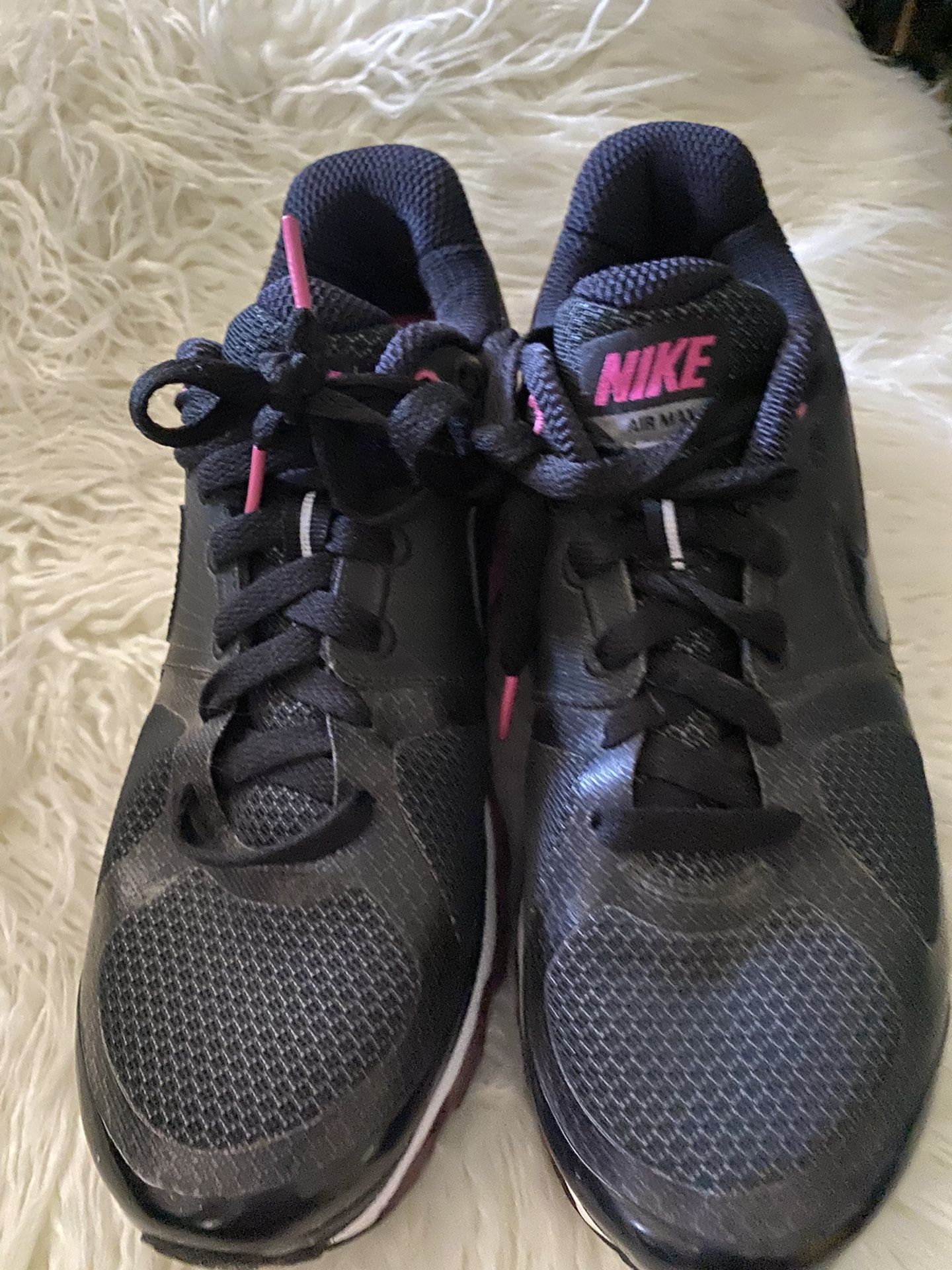 Nike Women's Shoe Air Max Plus 2010 Size Black Athletic Sneaker