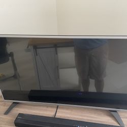 LG tv 38 In 