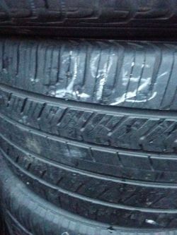 295/40R21