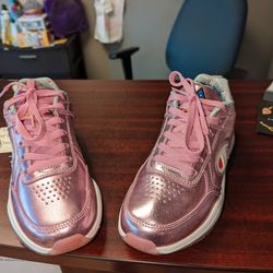 Like New Women's Champion 9318 Metallic Pink Size 6