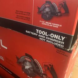 Milwaukee M18 FUEL 18V Lithium-Ion Cordless 7-1/4 in. Rear Handle Circular Saw (Tool-Only)