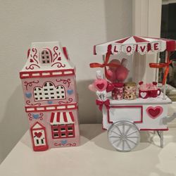 Decor. Candy Cart And Light House