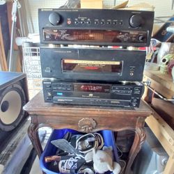 Pioneer Amp Receiver And Built In EQ Pluse Sony 5diskDVD CD DVD PLAYER 3 Pease Stereo 
